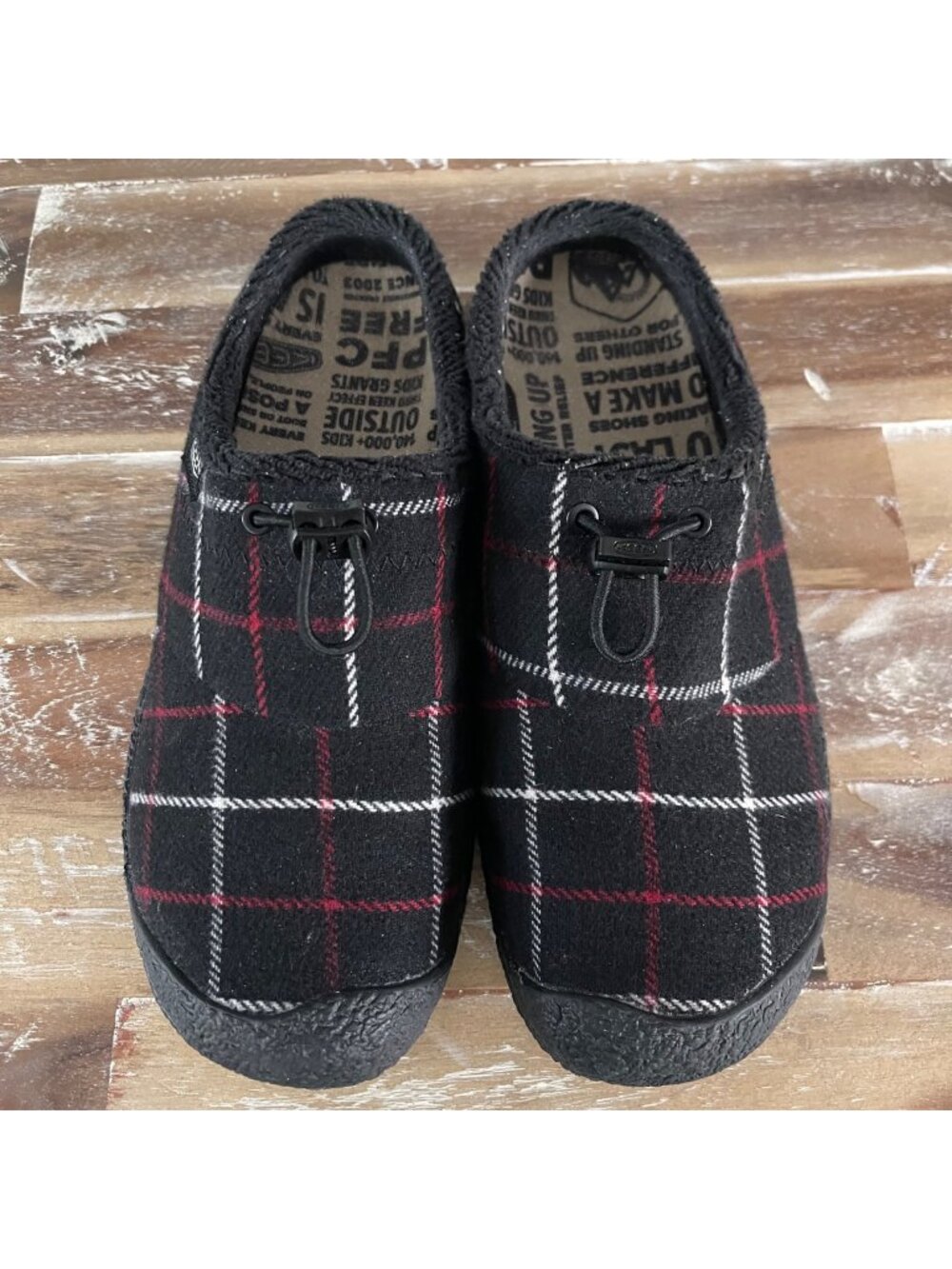 Keen Howser III Plaid Indoor Outdoor Slippers Size 6.5 Casual Gorpcore Shoes